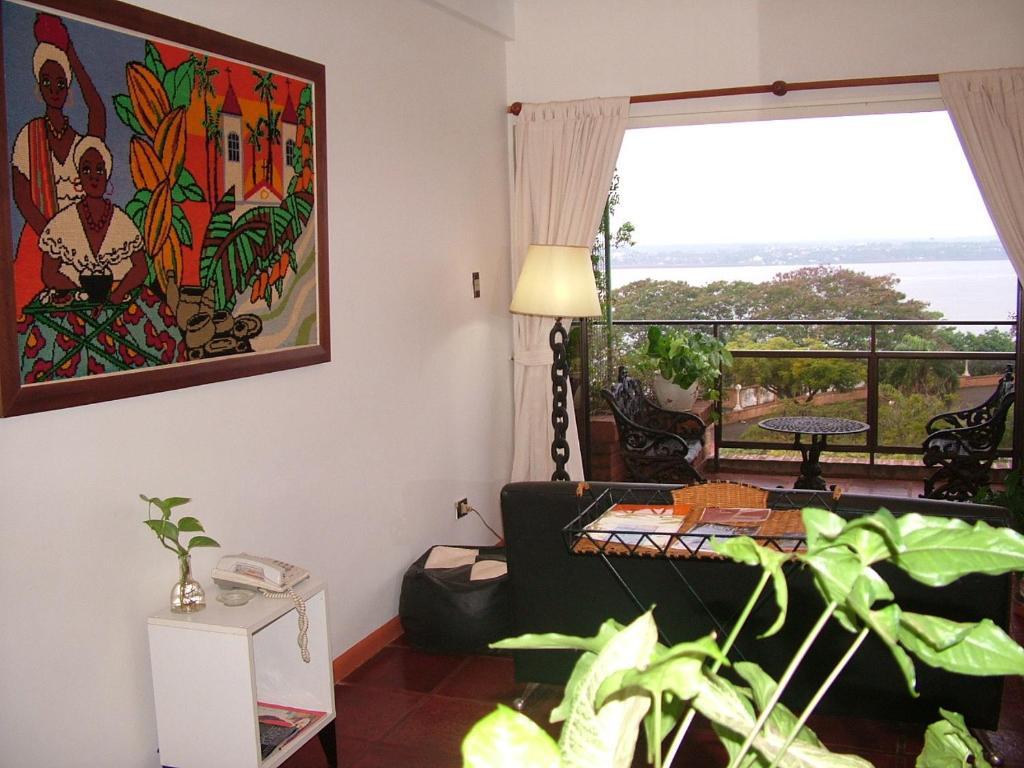 Edificio Nicolas Y Marcelo Siry Posadas Luaran gambar