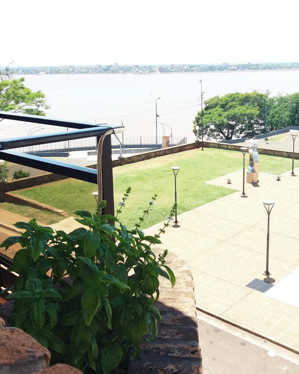Edificio Nicolas Y Marcelo Siry Posadas Luaran gambar